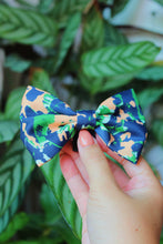 Load image into Gallery viewer, Bow Tie - Bogota